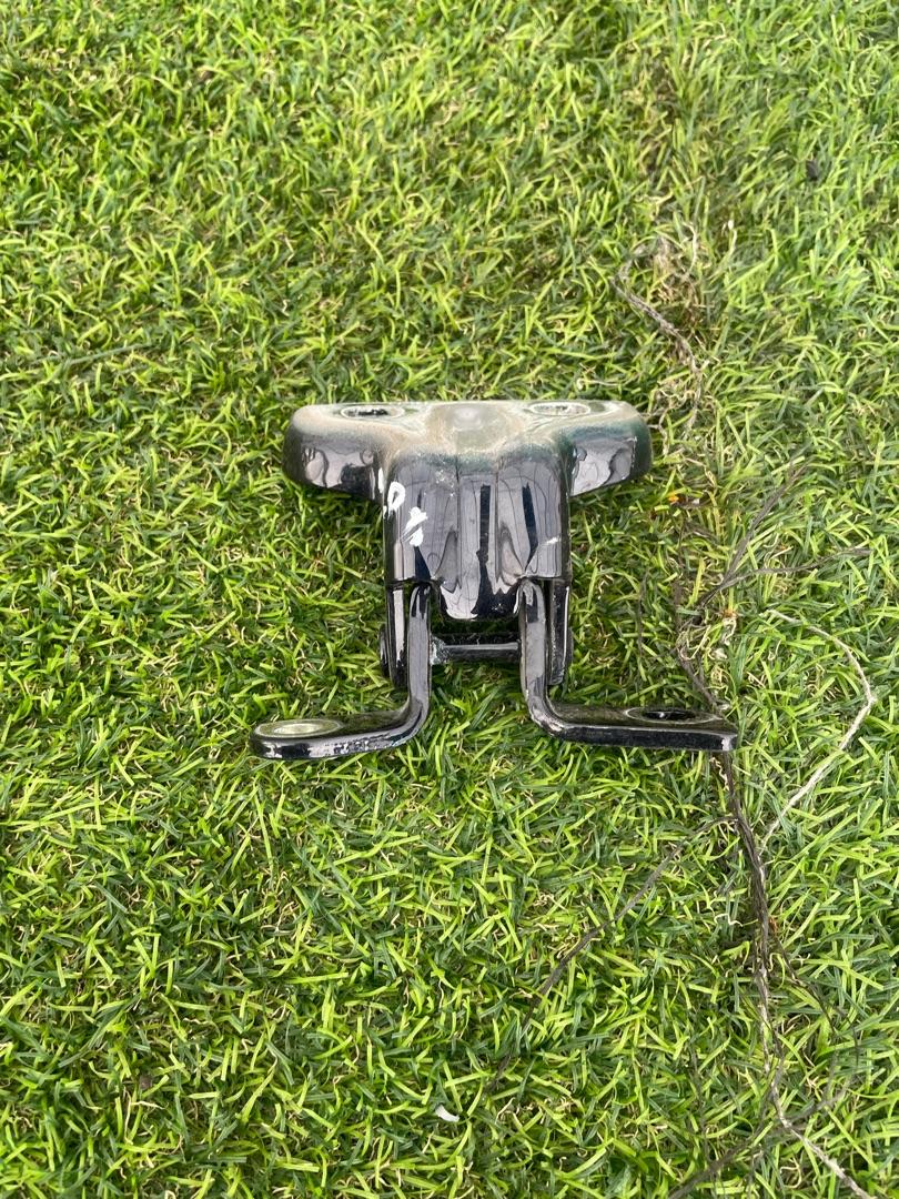 петля двери RAM 1500 5 поколение 2019, 5.7 л., бензин, АКПП, пикап, полный привод - фото №1