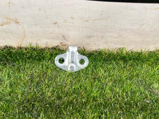 ответная часть (скоба) замка двери Chevrolet Trax 1 поколение [рестайлинг] 2021, 1.4 л., бензин, АКПП, черный, внедорожник 5 дв., передний привод