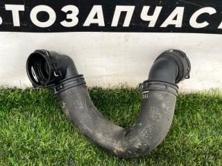 патрубок радиатора Chevrolet Trax 1 поколение [рестайлинг] 2021, 1.4 л., бензин, АКПП, черный, внедорожник 5 дв., передний привод, 95493513