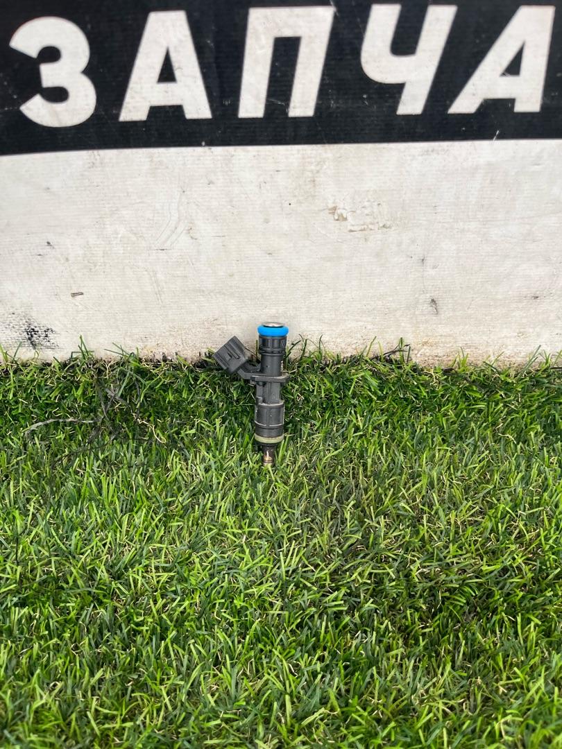 форсунка RAM 1500 5 поколение 2019, 5.7 л., бензин, АКПП, пикап, полный привод, 05281568AA - фото №1