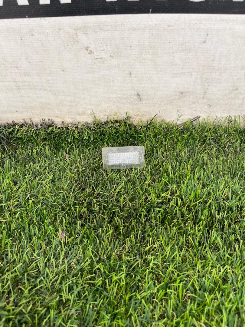 фонарь салона (плафон) Tesla Model 3 1 поколение 2018, 1007151-70-E - фото №1