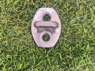 ответная часть (скоба) замка двери Ford Mustang 7 поколение S650 2024, 2.3 л., бензин, АКПП, черный, купе, задний привод