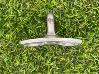 ответная часть (скоба) замка двери Tesla Model Y 1 поколение 2022, электро, белый