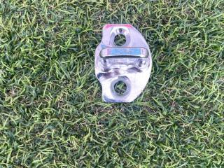 ответная часть (скоба) замка двери Tesla Model X 1 поколение 2018, электро, хетчбэк 5 дв.