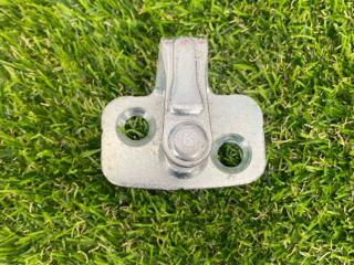 ответная часть (скоба) замка двери Tesla Model S 1 поколение [рестайлинг] 2016, электро