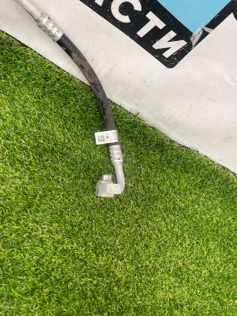 трубка кондиционера Mini Cooper S 3 поколение 2018, 2.0 л., бензин, 6МКПП, хетчбэк 3 дв., 9869631, 64539869631 - фото №1