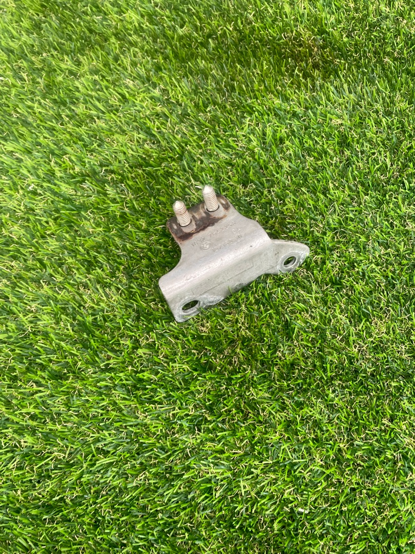 кронштейн глушителя Mini Cooper S 3 поколение 2018, 2.0 л., бензин, 6МКПП, хетчбэк 3 дв., 7642258 - фото №1