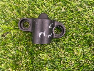 отбойник крышки багажника Tesla Model S 1 поколение [2-й рестайлинг] 2022, электро, лифтбэк