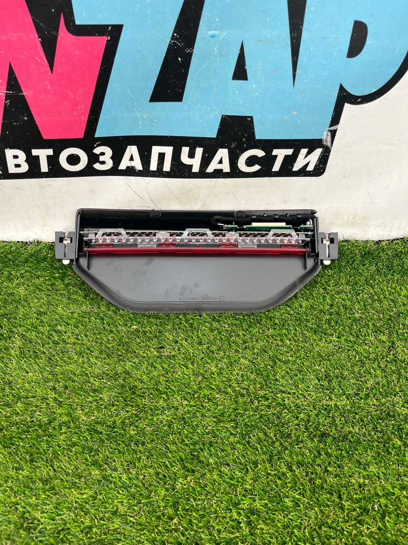 дополнительный стоп-сигнал Tesla Model Y 1 поколение 2022, электро, белый, 1495819-00-E - фото №1