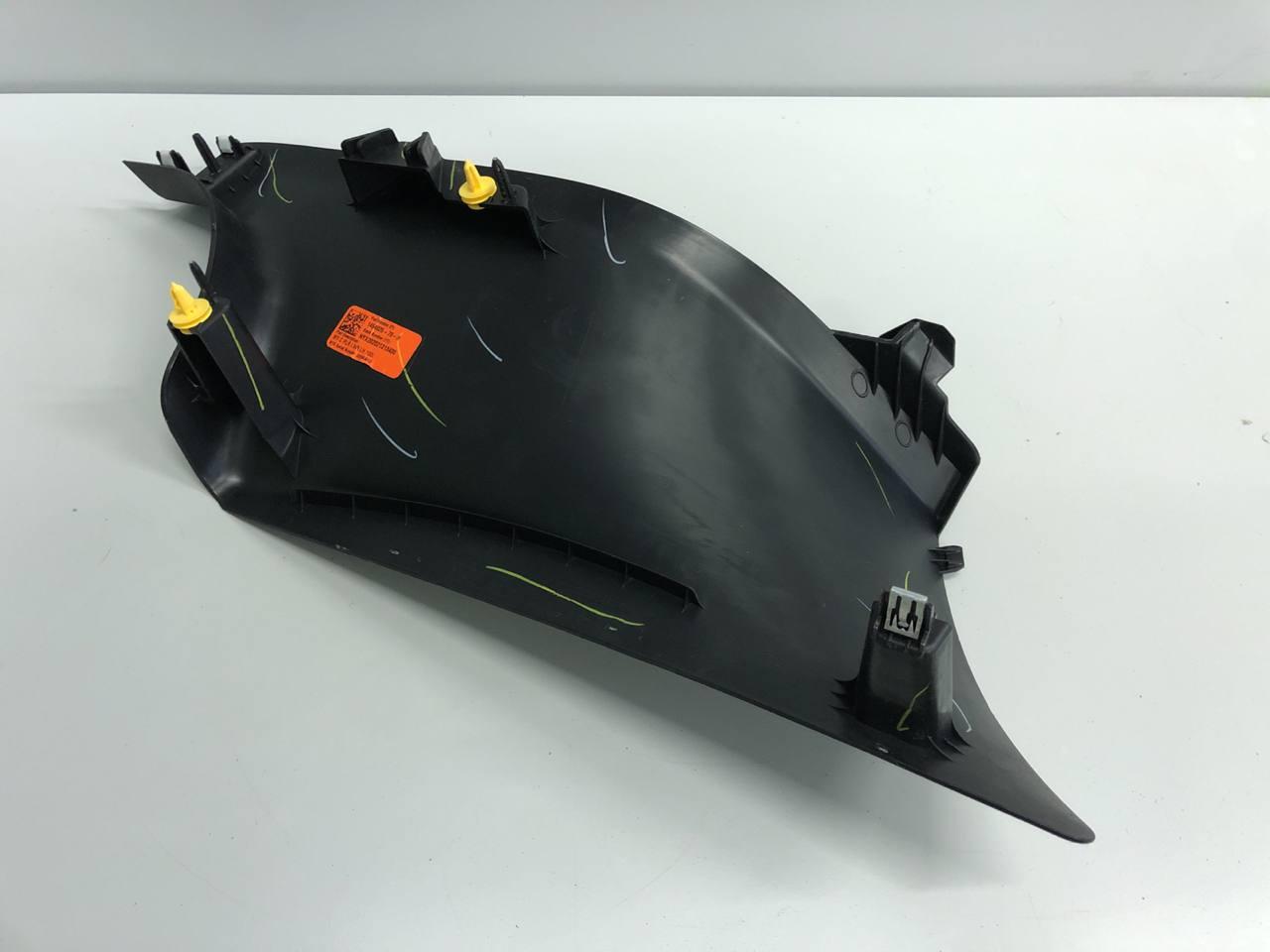 накладка на порог внутренняя Tesla Model Y 1 поколение 2022, электро, белый, 1494625-79-B - фото №1