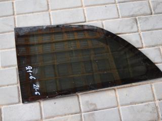 стекло кузовное боковое левое Toyota Yaris XP9 2009, 1.4 л., 1ND-TV, дизель, МКПП, хетчбэк 3 дв., правый руль