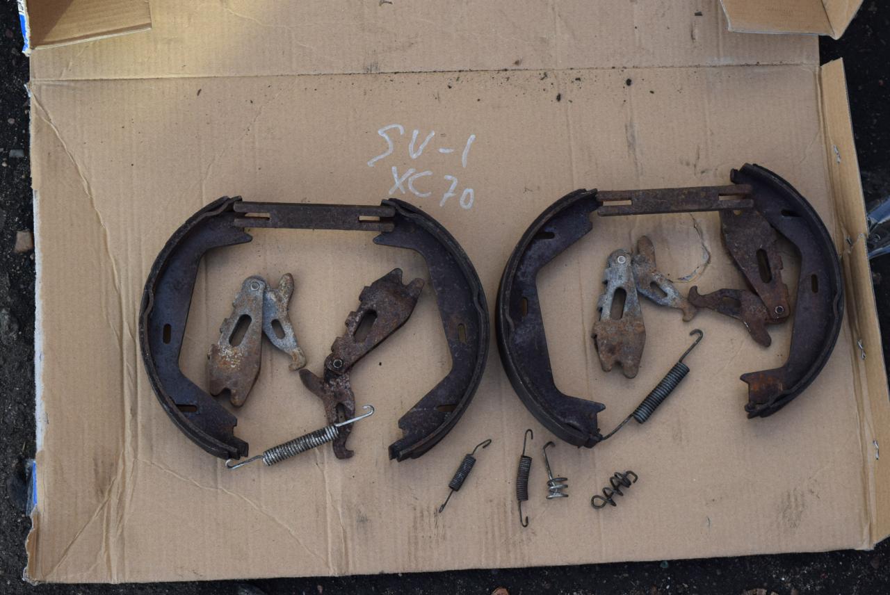 механизм стояночного тормоза (ручника) Volvo XC70 2 поколение 2002, 2.4 л., D 5244 T, дизель, АКПП, универсал - фото №1