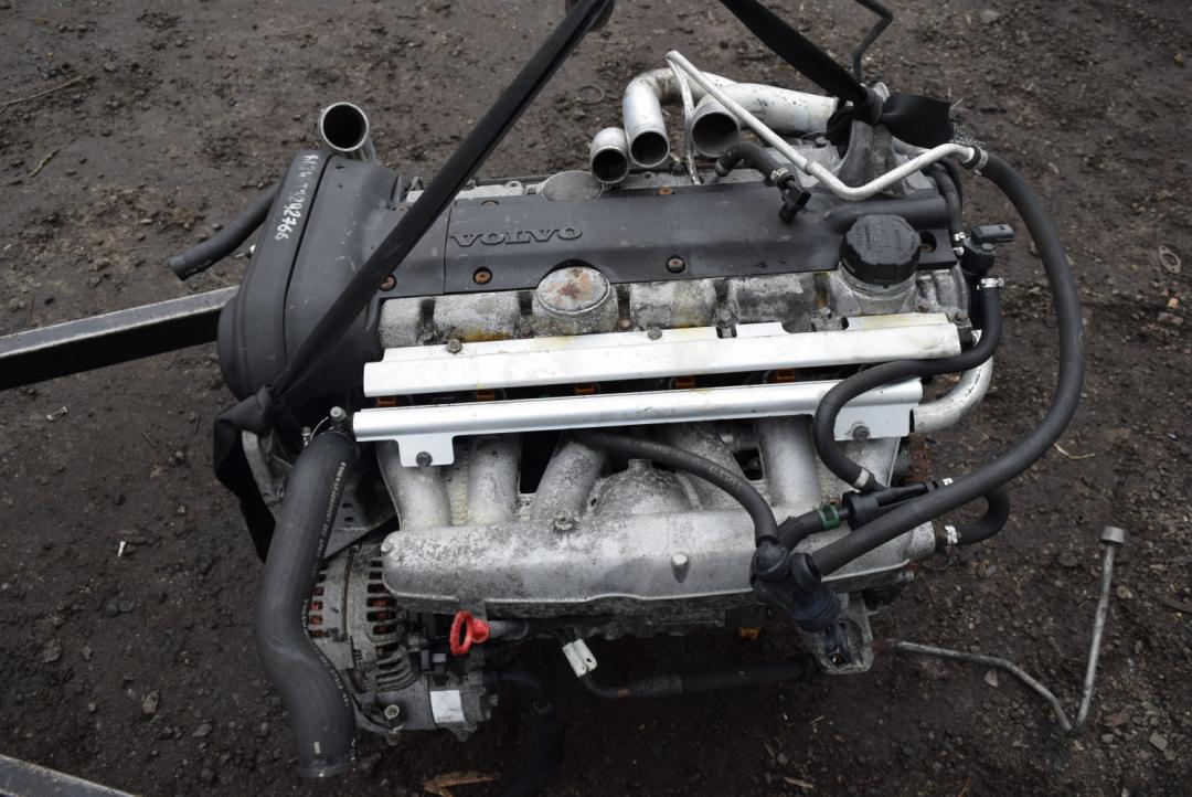 катушка зажигания Volvo XC90 1 поколение 2004, 2.9 л., бензин, АКПП, песочный, универсал, правый руль, 0221604001 - фото №1