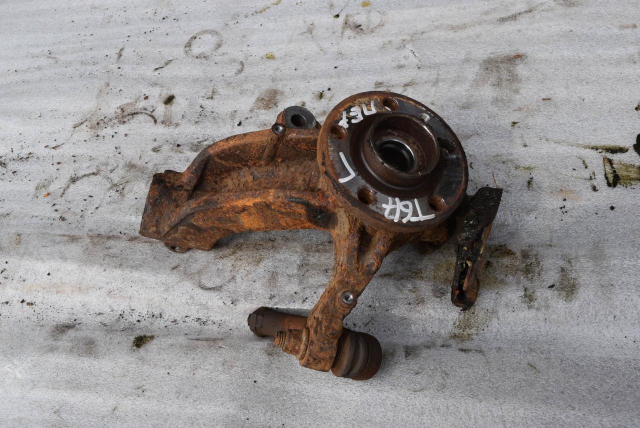 ступица передняя правая Volvo XC70 3 поколение 2010, 2.4 л., D5, D 5244 T10, дизель, АКПП, универсал, полный привод - фото №1