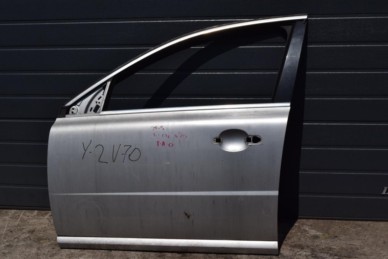 дверь передняя левая Volvo V70 3 поколение 2008, 2.5 л., B 5254 T6, бензин, АКПП, универсал, 31335565 - фото №1