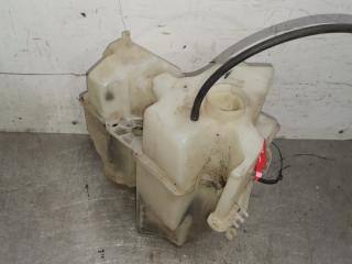 бачок омывателя Volvo V70 2 поколение [рестайлинг] 2007, 2.4 л., дизель, МКПП, черный, универсал, 8693773