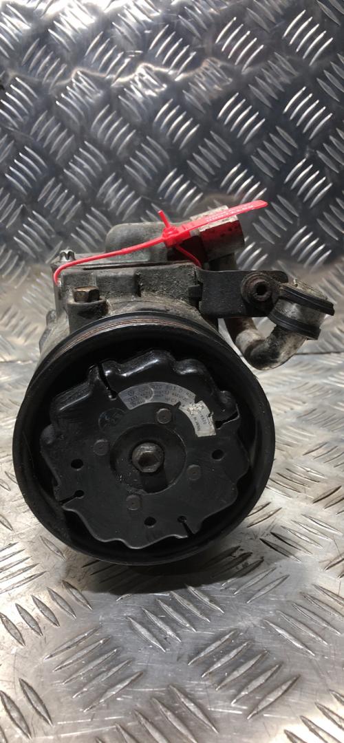 компрессор кондиционера Skoda Fabia 1 поколение (6Y) 2001, 1.9 л., ATD, дизель, василёк, универсал, 6Q0820803D - фото №1