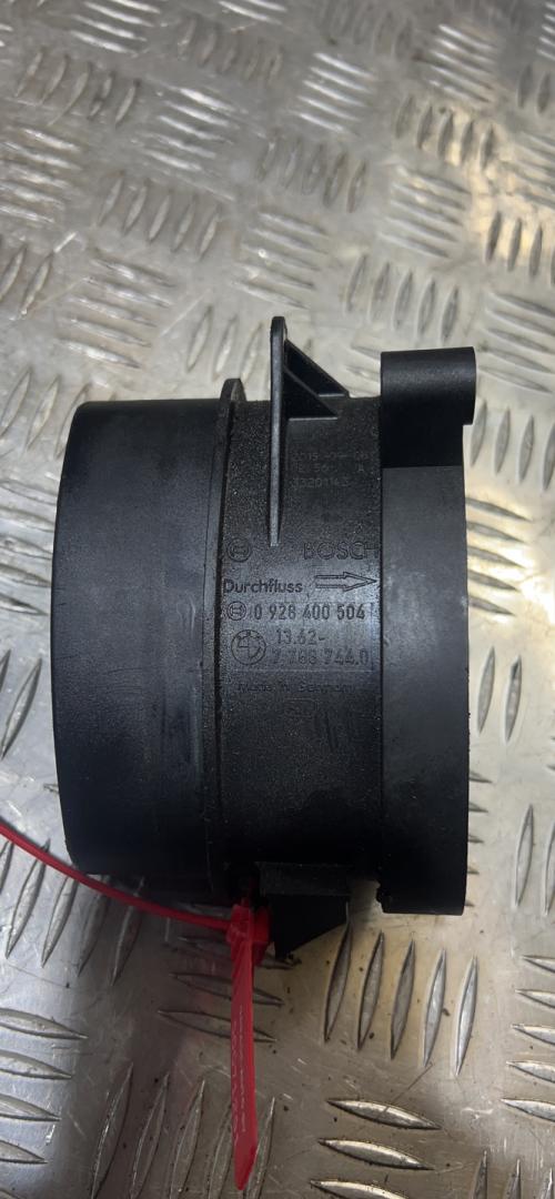 расходомер воздуха BMW 5 серия E60/E61 2005, 2.5 л., M57 D25 (256D2), дизель, АКПП, черный, седан, 0928400504 - фото №1