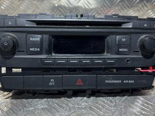 магнитола SEAT Ibiza 4 поколение 2010, 1.4 л., бензин, 5МКПП, хетчбэк 3 дв., 6J0035156AZT