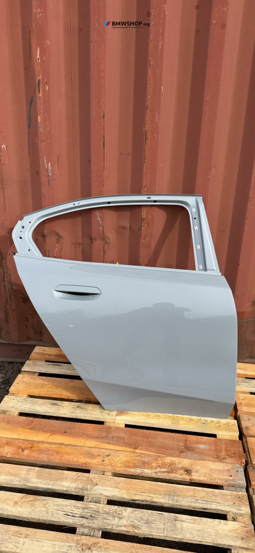 дверь задняя правая BMW 5 серия G60 2023, 2.0 л., B48B20V, бензин, АКПП, c4p brooklyn grau metallic, седан, задний привод, правый руль, 5A32EA8 - фото №1
