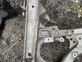 балка подвески передняя (подрамник) BMW M6 E63/E64 2007, 5.0 л., S85 B50 A, бензин, 31112283741 - фото №2