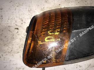 поворотник правый Mitsubishi Pajero 3 поколение 2000