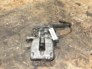 суппорт задний левый Volkswagen Passat B6 2006, седан