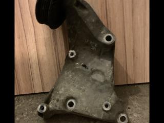 кронштейн компрессора кондиционера Opel Zafira 1 поколение (A) 2002, 2.2 л., дизель, 24459840