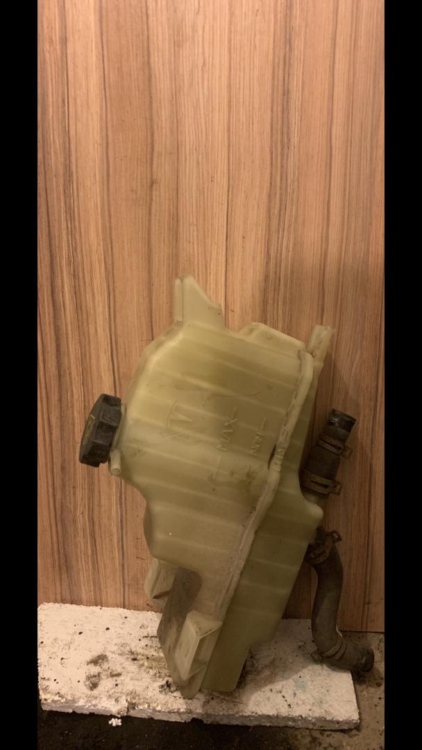 бачок расширительный Tesla Model S 1 поколение 2014, электро, лифтбэк - фото №1