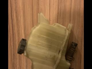 бачок расширительный Tesla Model S 1 поколение 2014, электро, лифтбэк