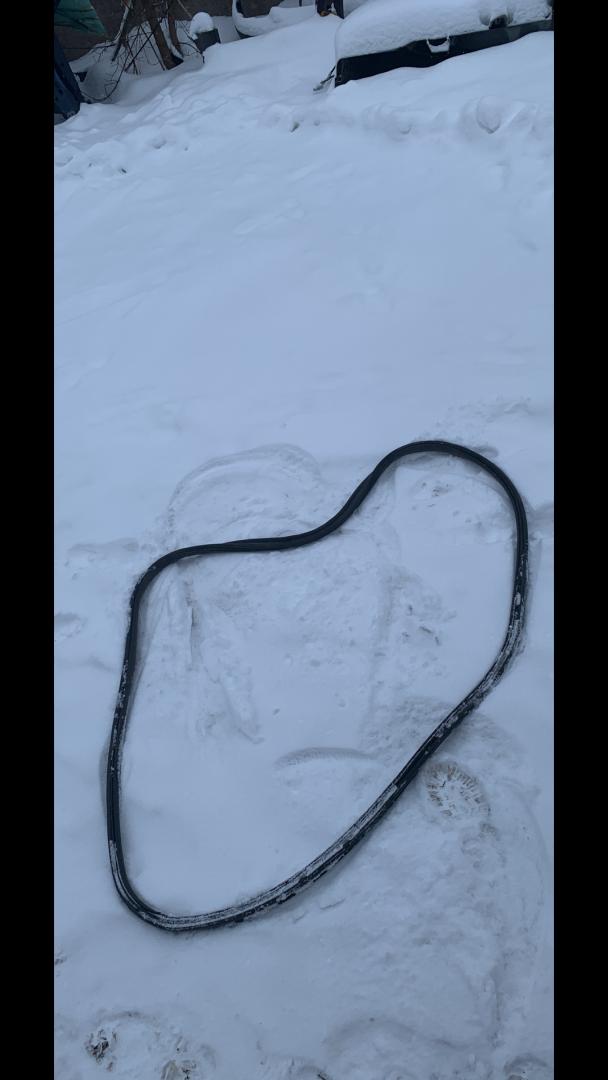 уплотнитель Tesla Model S 1 поколение 2014, электро, лифтбэк - фото №1