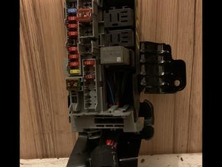 блок предохранителей Chevrolet Equinox 3 поколение 2018, 1.5 л., бензин, АКПП, черный