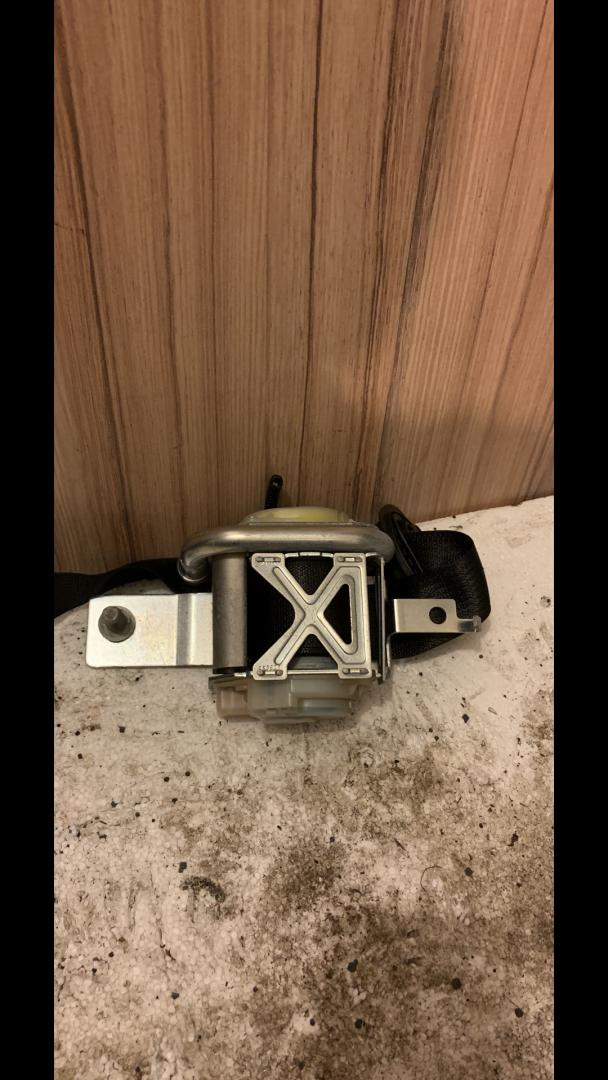 ремень безопасности Tesla Model S 1 поколение 2014, электро, лифтбэк - фото №1