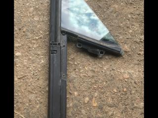 стекло двери передней правой Tesla Model S 1 поколение 2014, электро, лифтбэк