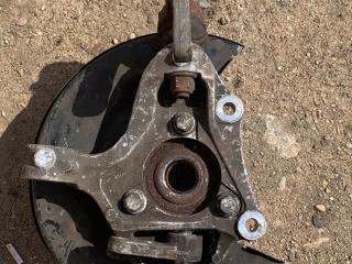 кулак поворотный левый Opel Astra J 2011, купе