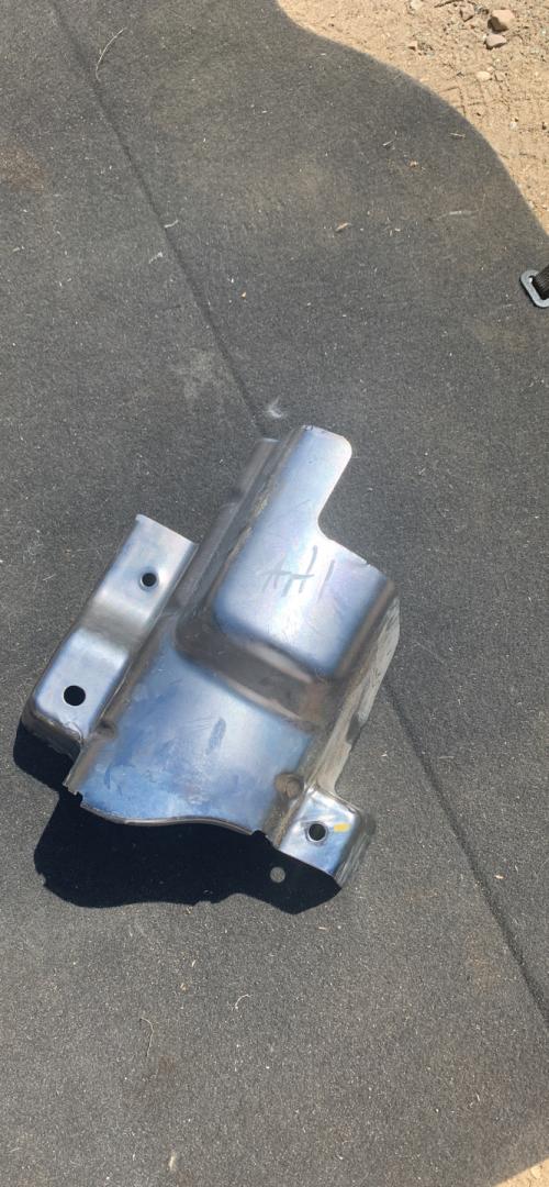 защита двигателя Chevrolet Equinox 3 поколение 2020, 1.5 л., бензин, АКПП, темно серо-зеленый, внедорожник 5 дв., правый руль - фото №1