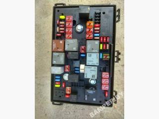 блок предохранителей Opel Astra J 2011, 1.4 л., бензин, хетчбэк 5 дв.