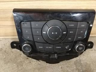 панель управления магнитолой Chevrolet Cruze 1 поколение [рестайлинг] 2014, 1.4 л., бензин, АКПП, седан