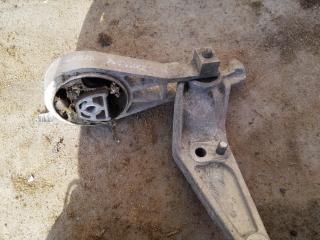 подушка крепления двигателя Opel Corsa D [2-й рестайлинг] 2012, 1.4 л., Z 14 XEP, бензин, хетчбэк 5 дв.