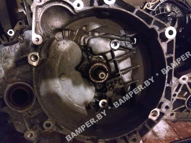 КПП механическая (МКПП) Opel Zafira 2 поколение (B) 2007, 1.9 л., дизель, минивэн - фото №1