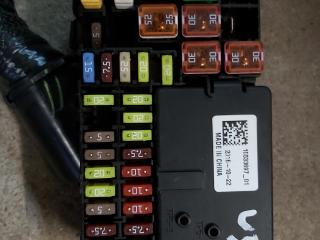 блок предохранителей Chevrolet Cruze 2 поколение 2017, 1.4 л., бензин, АКПП, седан