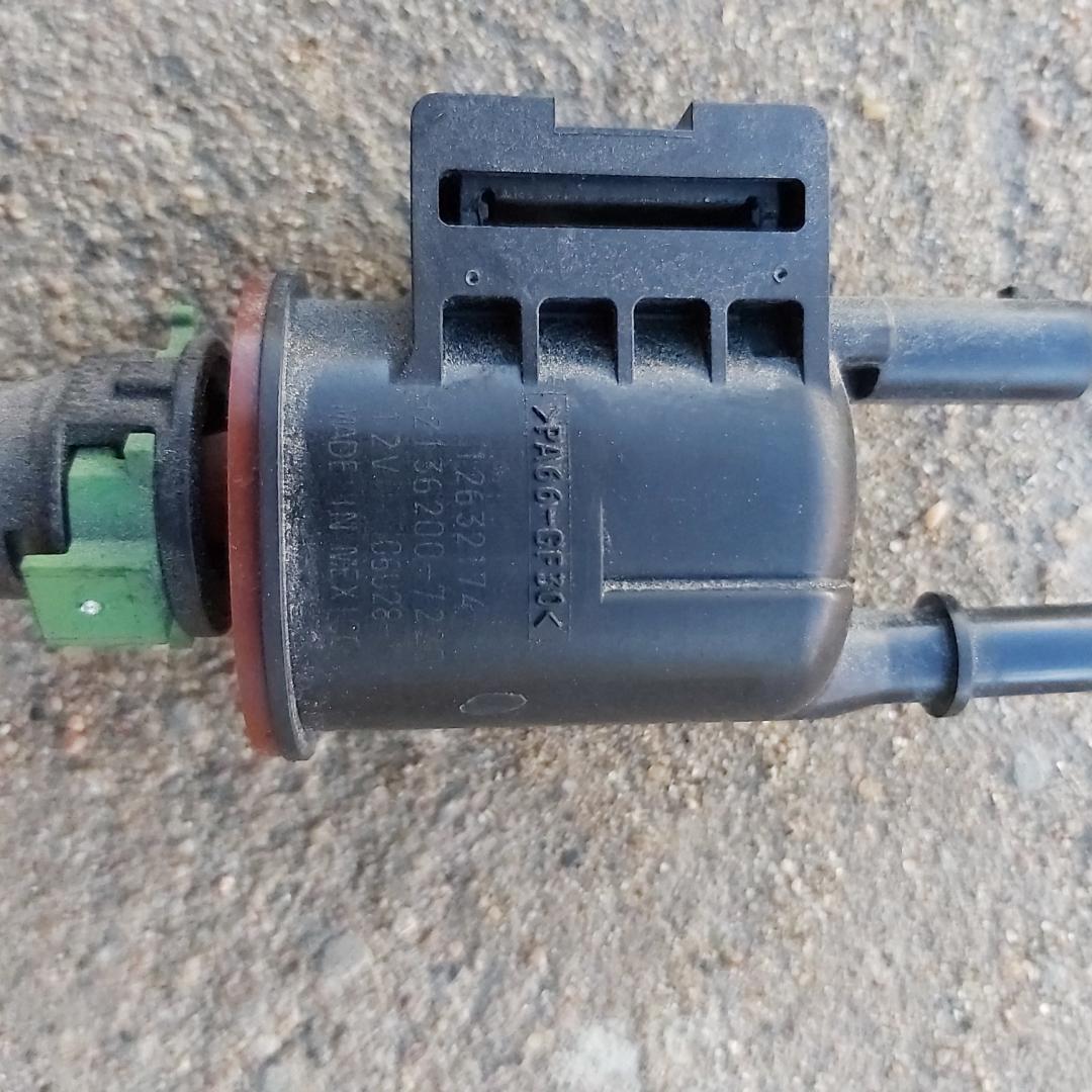 электромагнитный клапан Chevrolet Malibu 9 поколение 2017, 1.5 л., LFV, бензин, АКПП, седан, 12632174 - фото №1