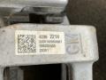 суппорт задний правый Buick Encore GX 1 поколение 2020, 1.2 л., бензин, АКПП, серый, 60005746, 42392214 - фото №3