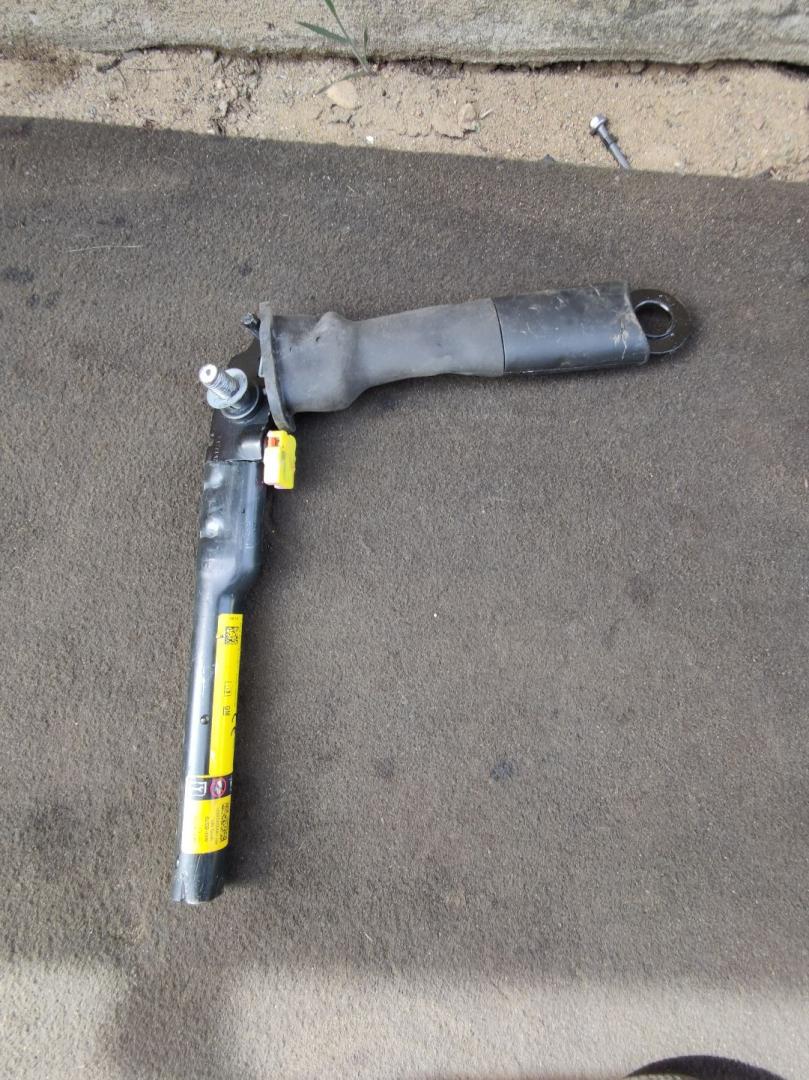 ремень безопасности Buick Encore GX 1 поколение 2022, 1.3 л., бензин, АКПП, черный, внедорожник 5 дв., 60006379 - фото №1