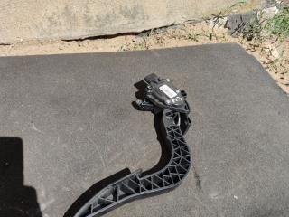 педаль Chevrolet Traverse 2 поколение 2019, 3.6 л., бензин, АКПП, внедорожник 5 дв., 23134748