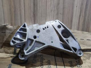 кронштейн двигателя Volkswagen Passat B8 [рестайлинг] 2020, 2.0 л., бензин, АКПП, седан, 06K199207A