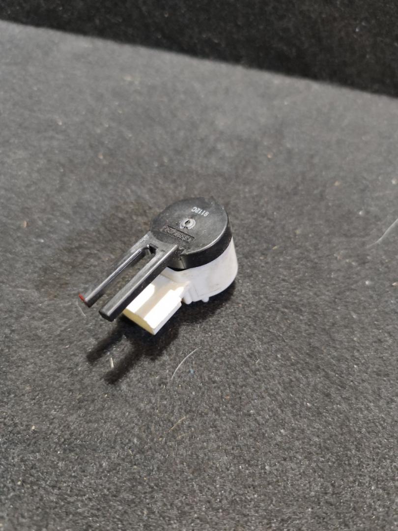 Датчик педали тормоза (лягушка) Chevrolet Traverse 2 поколение 2019, 3.6 л., бензин, АКПП, внедорожник 5 дв., 84178783 - фото №1