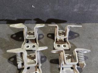 петля двери Dodge Challenger 3 поколение [2-й рестайлинг] 2018, 5.7 л., бензин, АКПП, купе