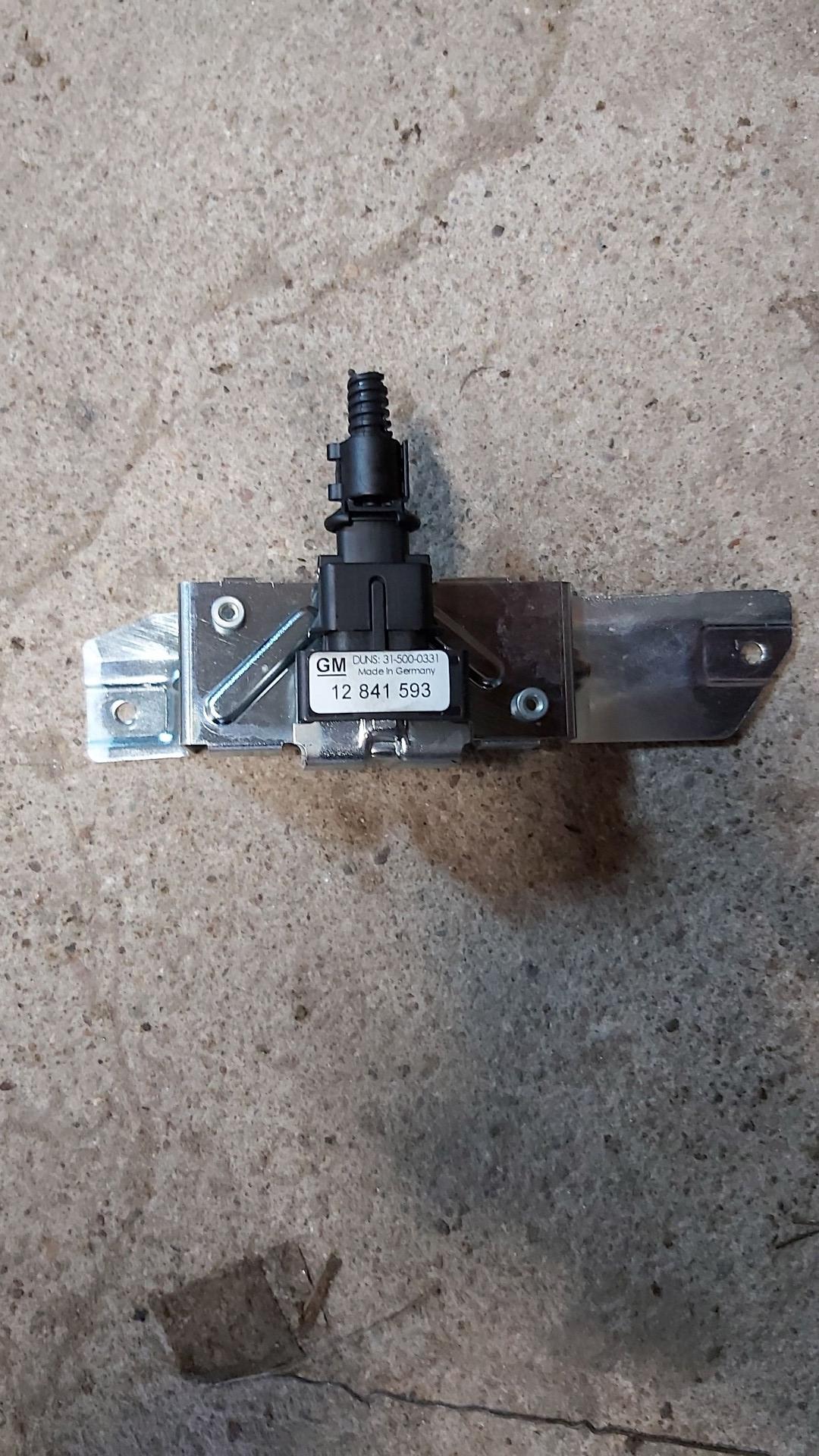 датчик ускорения Opel Insignia 1 поколение (A) 2012, 2.0 л., бензин, АКПП, седан, 12841593 - фото №1