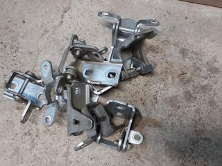 петля двери Opel Insignia 1 поколение (A) 2012, 2.0 л., бензин, АКПП, седан